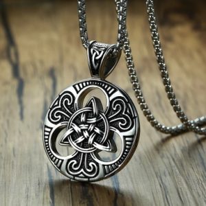 silver celtic triquetra